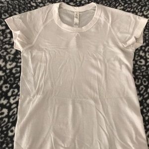 White lululemon shirt